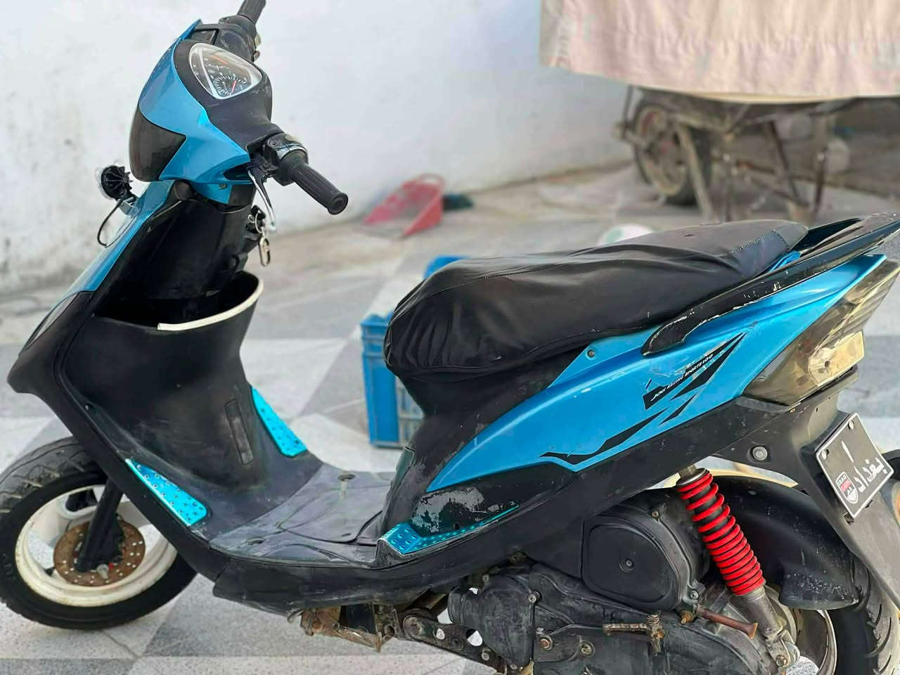 سلام عليكم ماكس للبيع مكان طويريج لةدراجه خير من الله لا تنقيص ولا تبخير سعر 550 وبيه مجال بصيط اتصل وبيك خير وتدلل ***********
