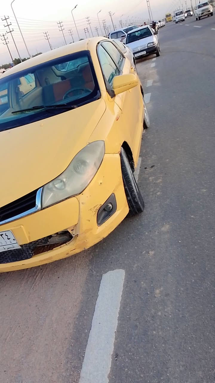 السلام عليكم شيري فلاوين مديل 2013 سياره مكينه وكير نضاف كهربائيات كلها شغاله تبريها شغال بس بي نقص بوبرنك راعيها موجود سعرها 20 وبيها مجال للشراي عنوانها البصره زبير وهذا رقمي  ***********
