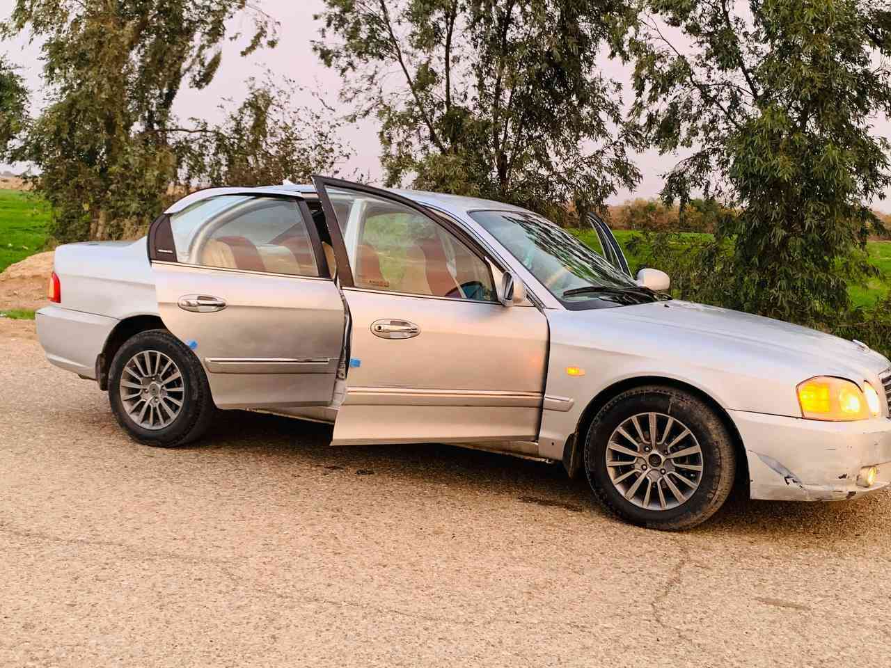 يالله السلام عليكم ورحمة الله وبركاته بيع مستعجل  
كيه اوبتمه وفود 2005 

مشروع وطني رقم مميز القادسيه 

شرط التحويل مالكها بشطره 

كير ومكينه 2000 شرط 

تخم تاير ويل كب شرط حداديه شرط 

الكهربايات من الطول لطول شرط 

دواخل تخبل 

سنتر لك بلاتوث 

جام 4 يصعد ينزل 

تبريد فقط راديتر 

دشبول كله شغال 

منضومه البانزين من اتانكي للمكينه جديد 

العنوان ذي قار الشطره خفاجه 

لتواصل على ارقم فقط 

تفاصيل اكثر  اتصال او واتساب 

***********
