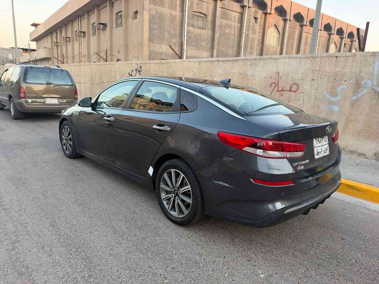سلام اوبتيمه موديل 19 وارد امريكي حادث بس بنيد مكينه وكير وتبريد كفاله سنويه بعد سنه ونص تنتهي تريد وكاله تريد تحويل بعض رصعه شخط شوف عينك تجي وشوف سعر 108 الستفسار ***********
