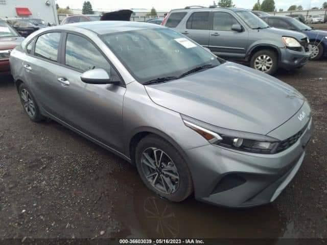 السلام عليكم فورتي ٢٣بدون ايرباك ماشيه ٢٨ محرك دوش ٢٠٠٠ رقم بغداد بسمي شاشه كبيره تحديد مسار سياقه ذاتيه تحكم ستيرن كامره دواره وباقي المواصفات/السعر ١٧٢/***********
