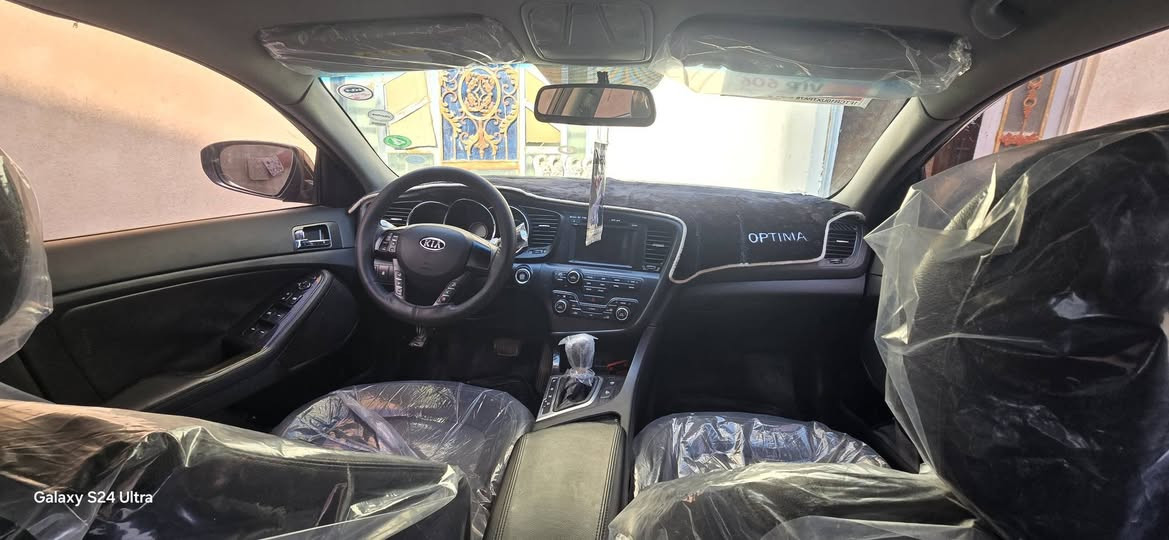 ادوات.. مكصوص جنطه.. 
كيااوبتيما  موديل ٢٠١٥
للبيع او مراوس 
مكانها بصره 
***********
