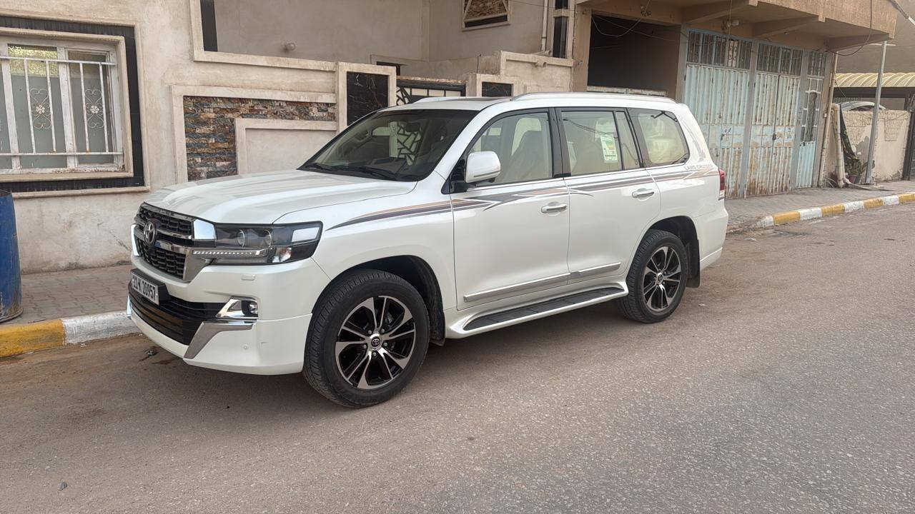 للبيع
لاندكروز 2021 بريم اصل 
فول مواصفات كفالة عامة 
ماشية ١٤ الف اصل ( زيرو )
رقم السيارة // بغداد 
مكان السيارة // بابل 
***********
