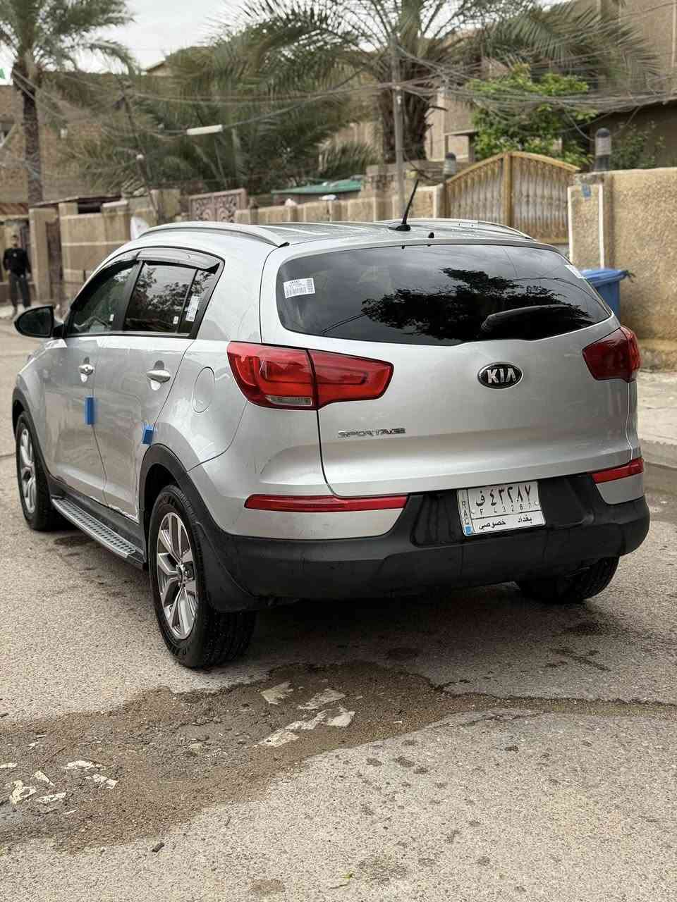 للبيع كيا سبورتج موديل٢٠١٥ حادث منشور بالصور 
مكينه كير خير من الله سياره ماشيه ١١٦ الف حقيقي
استخدام  على أيد وحده سياره جديده ما ناقصها شي سونار موجود سياره جاهزه للأخير تحويل مباشر سياره سعر١١٨ وبيها مجال 
عنوان بغداد البلديات 
هاتف ***********
