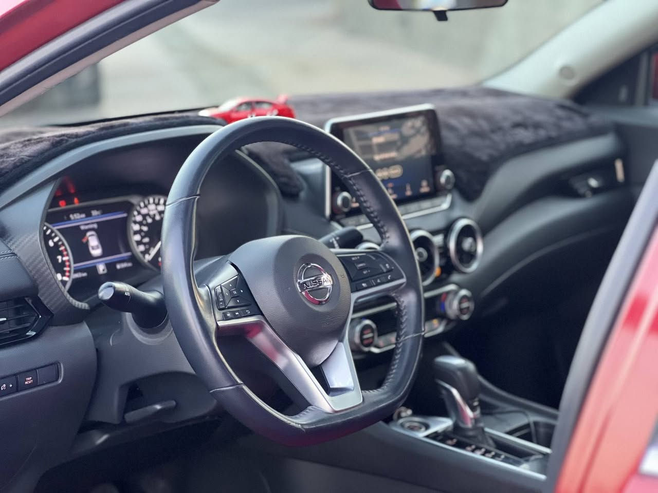 nissan sentra 2021 sv plus 
نيسان سنترا فوول مواسةفاتة رادار پئش راداري داواة 
خةتي جادة زؤر مواسةفاتي تر 
يةك پارچةي هةية تةنها بؤنيتي تووجاريية 
سةنةوی تازةیة 
کؤبؤنی بةنزینی هةیة
0772 689 6091
0751 744 2674 كركوك, العراق
