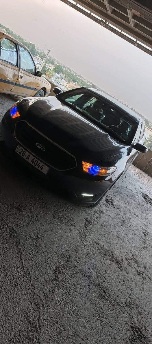 يالله السلام عليكم فورد تورس موديل٢٠١٣ لبيع 
رقم مميز ٤٠٤٤نجف باسمي السياره هزه  وسنويه جديده هاذه شهر انهزت وسنويه هم هاذه لشهر تجي وتشوف 
السياره عيون لشيطان وعدسات اناره
قبف دبه واتر بم كله جديد 
رمز دخول 
كشنات كهرباء تدفئه تبريد قطعتين تبريد هم كله جديد 
حداديه وره وكدام جديده 
السياره بعد اهواي مخسور عليهة واهواي بيهة شغلات عزلهة كلش حلو دبل عازل 

السياره حادثهة بابين 
مكان السياره بديوانيه الاسكان 
سعرهة٩٣ بلعافيه على لياخذهة 
رقمي‏ ‪***********‬‏
