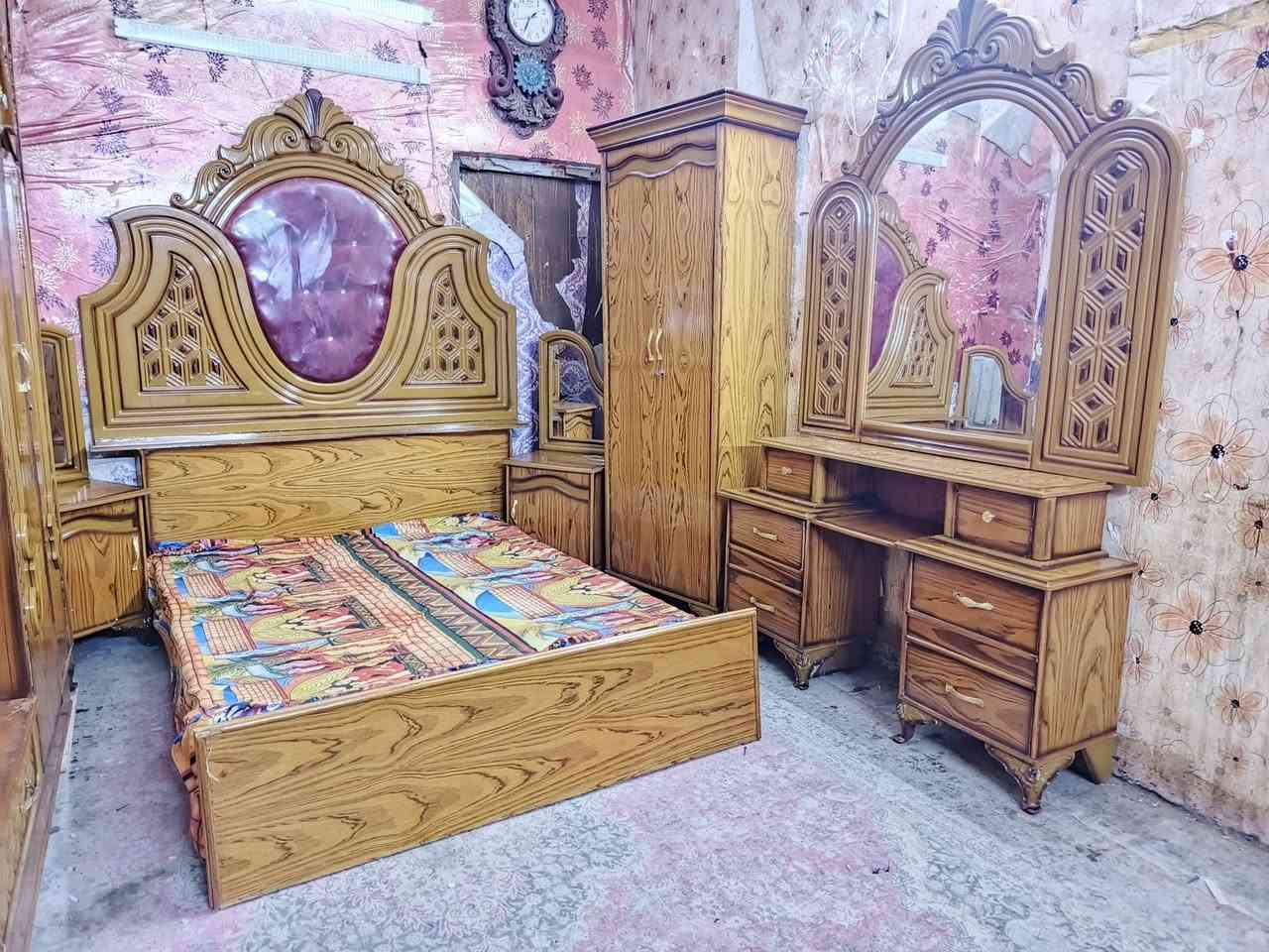 غرفه اخشاب ست ابواب ملحق للبيع السعر 650صاج الزاويه كنتوريه موديل حديث العنوان بغداد وكو توصيل انتصال ***********متواجد وتساب
