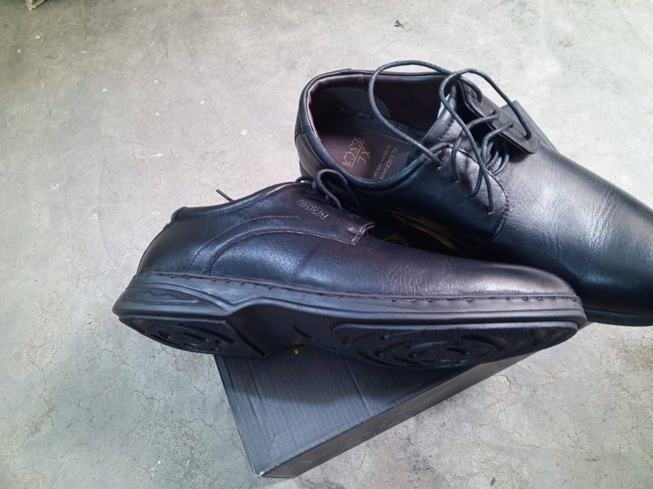 السلام عليكم عندي حذاء جلد الماني وفرنسي اصلي
ما ملبوس سابقا كمية ابيعها بسعر مناسب مكاني بغداد

نموذج من البضاعة


**إذا كنت صاحب هذا الإعلان وتريد حذفه لأي سبب، رجاءا أرسل رسالة إلى الدعم الفني**