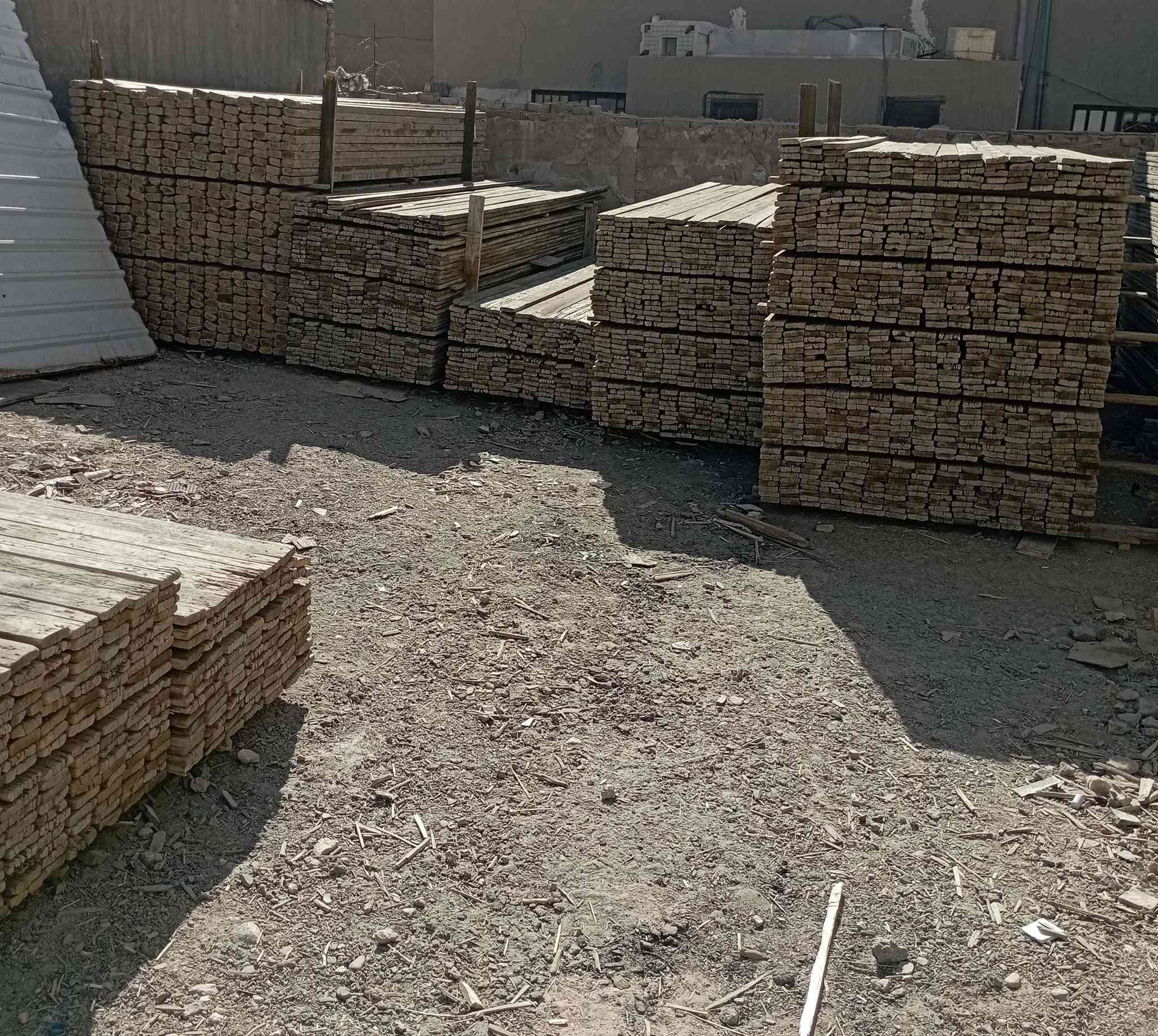 قوالب خشب نظيفة للبيع روسي تارس 
العنوان في بابل ***********
