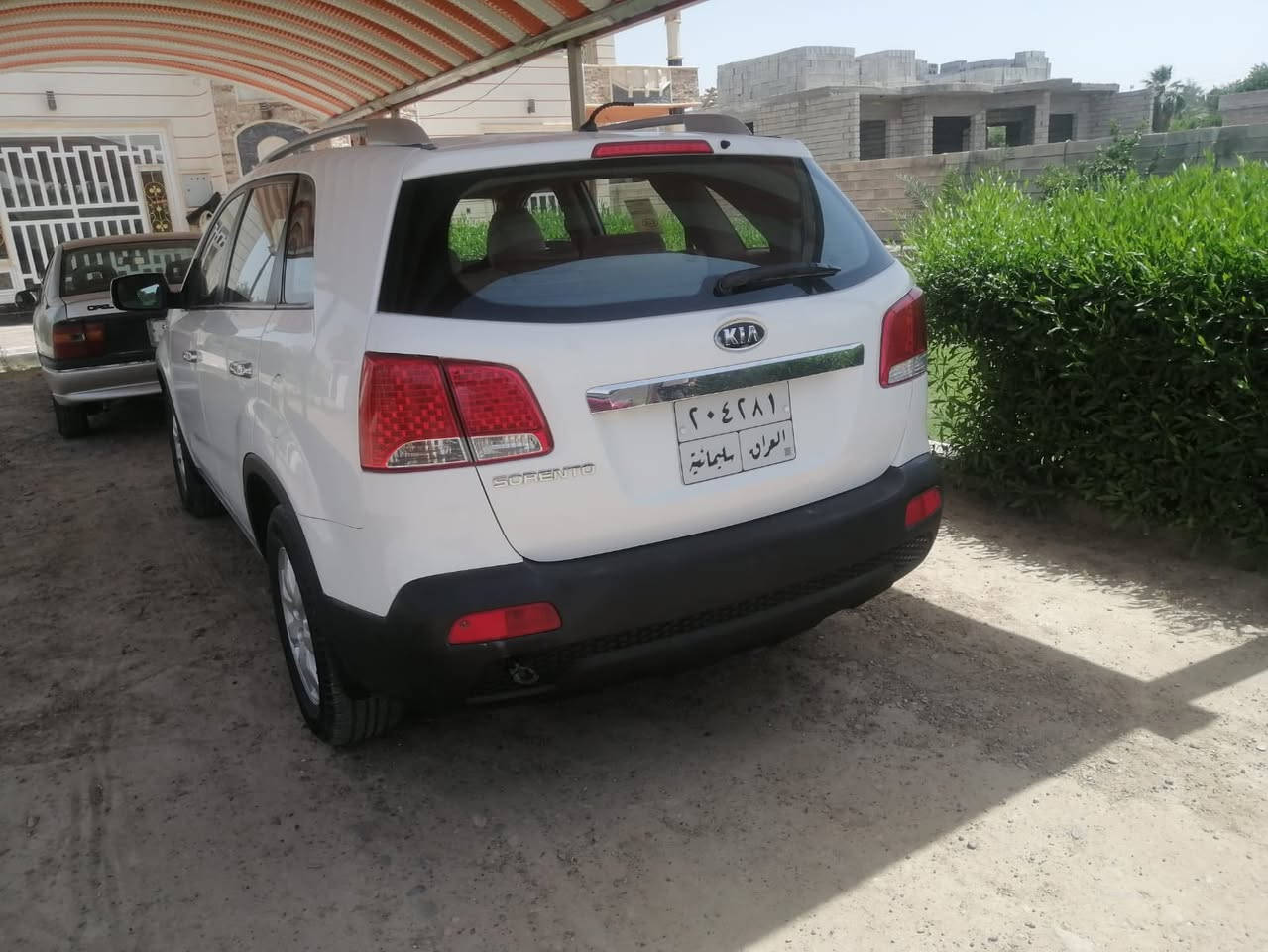 مكلف بالنشر  السلام عليكم 
للبيع او امراوس سورنتو ٢٠١١ خليجي محرك 4 بدون ضرر فقط بارد شويه  بل باب سنوية رقم سليمانيه منتهيه صار شهرين 

للاستفسار الاتصال على ***********
