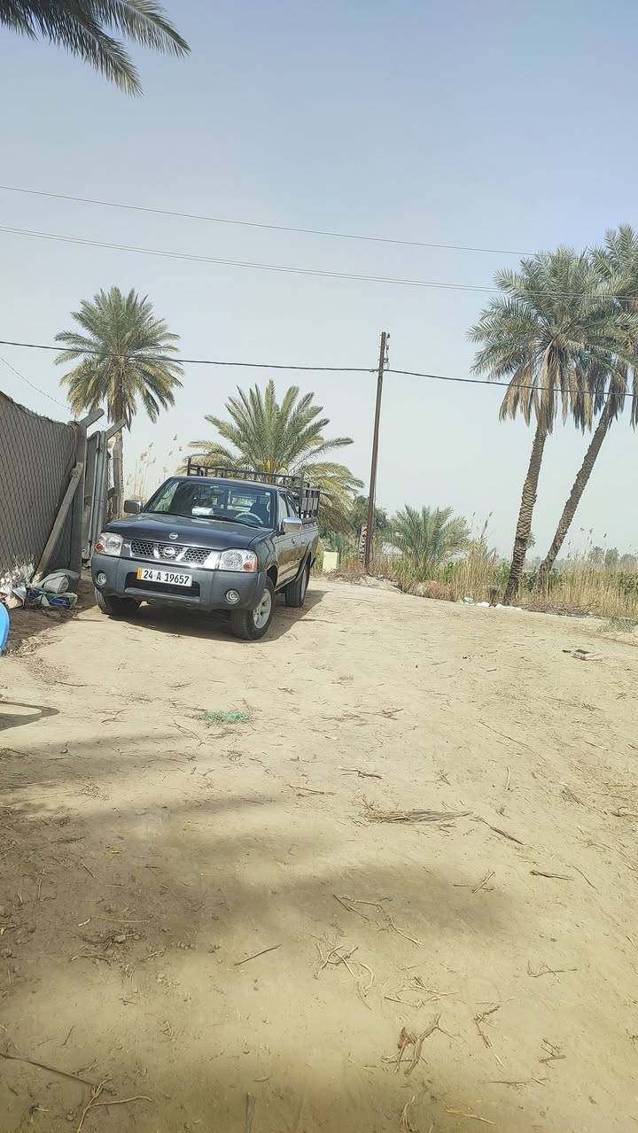 بيكب نيسان قماره ونص رقم دهوك دولي بأسمي موديل 2005
السياره جاهزه من كلشي محرك جديد صدر امامي خلفي جديد 
تايرات جدد تبريد شغال للاستفسار ***********
