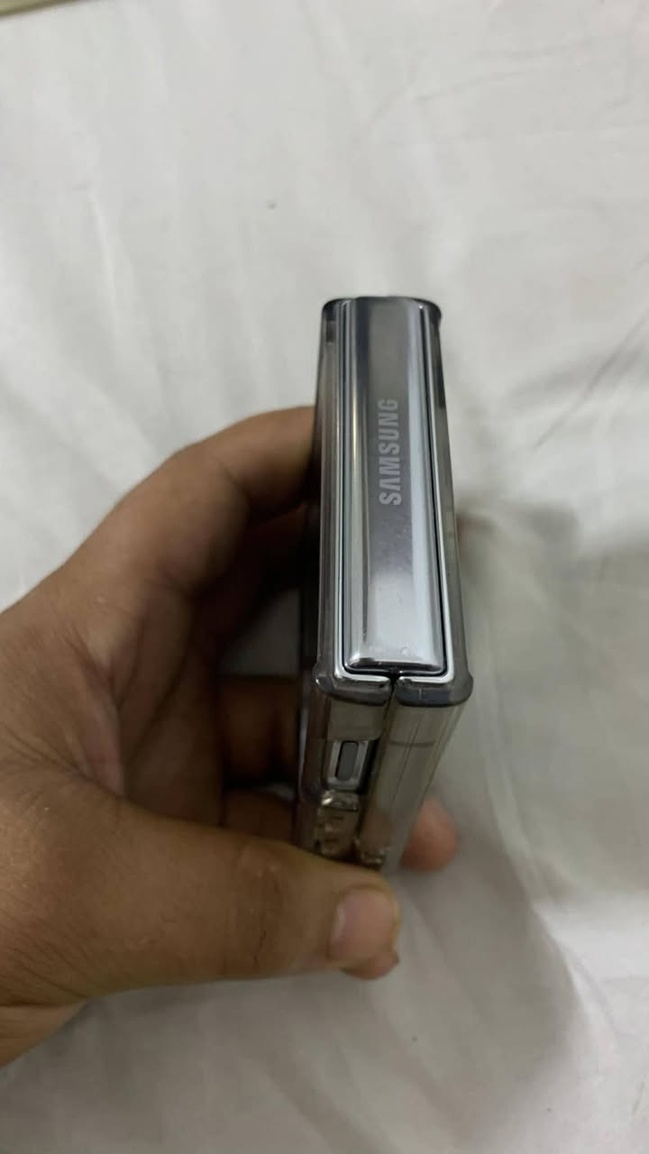 جهاز لبيع سامسونك زيت فلك جهاز كل معلوماته بل صوؤه ٥٥٠ قفل بدون غراض ***********
