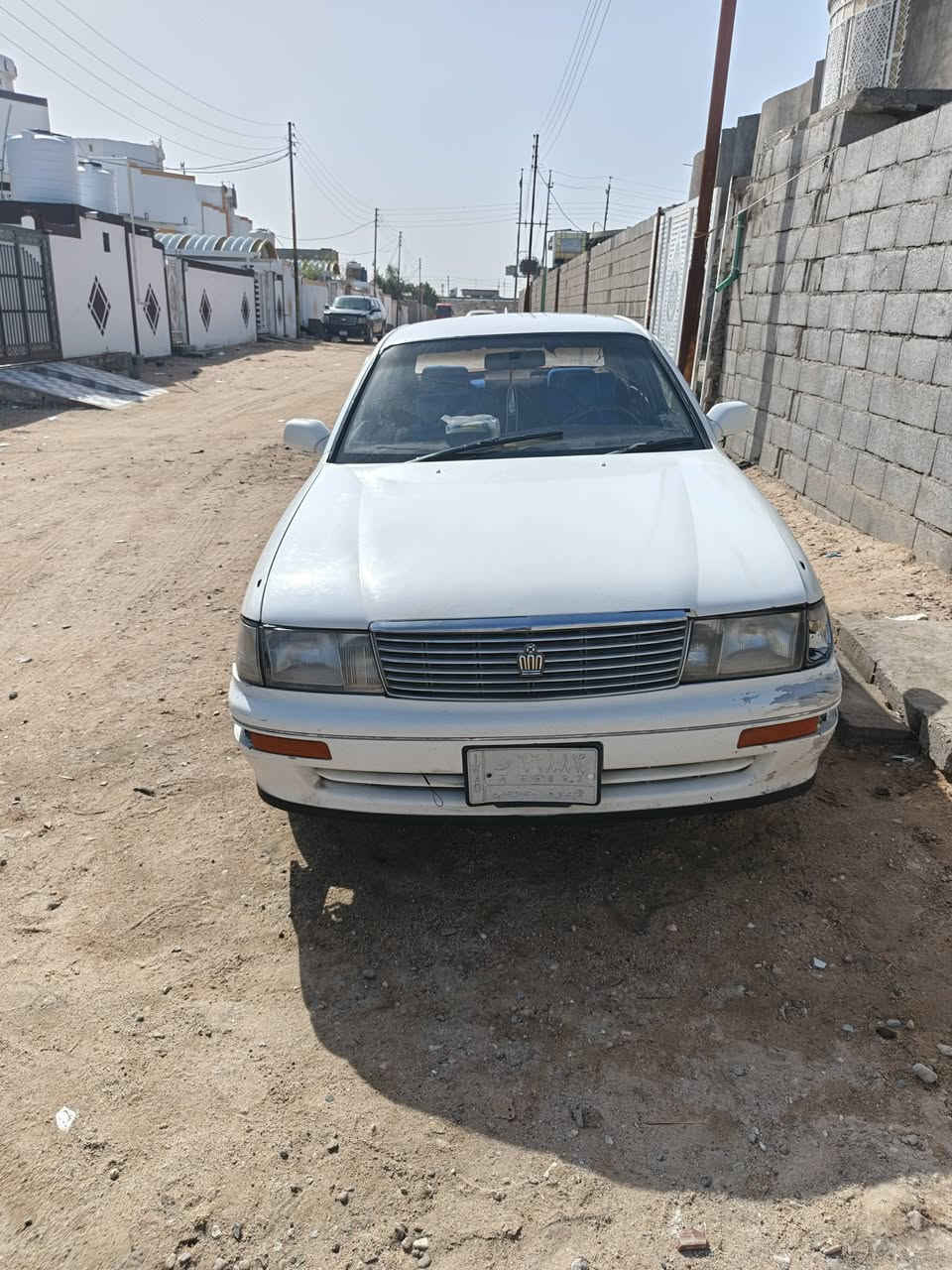 بطه منتصل موديل 2001  السياره جاهزه 
كهربائيات كله شغاله باسمي رقم بصره سنويه تنتهي بشهر 9 سياره مكفوله من الضربه ونقل جثه وكصه 
مرشوشه جماليه كير ياخر بل نمره ال3 فقط 
محرك 2.500 سعرها 50 وبيه مجال بسيط مكان السياره بصرة سفوان رقمي ***********
