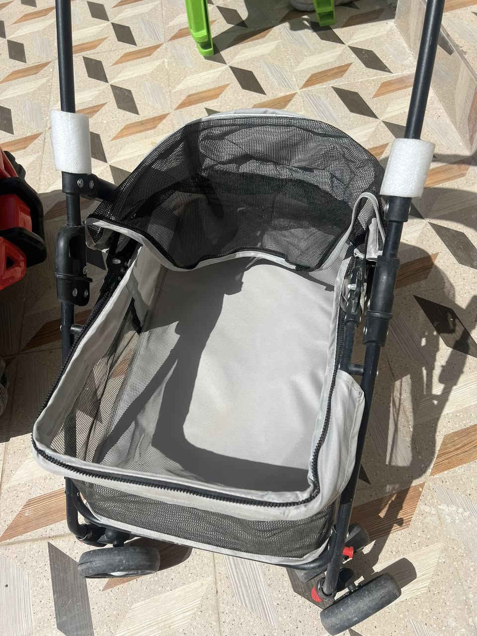 السلام عليكم عربانة طفل مامستخدمة ولامره نضافتها بالصور مبينه سعرها ٢٥


**إذا كنت صاحب هذا الإعلان وتريد حذفه لأي سبب، رجاءا أرسل رسالة إلى الدعم الفني**