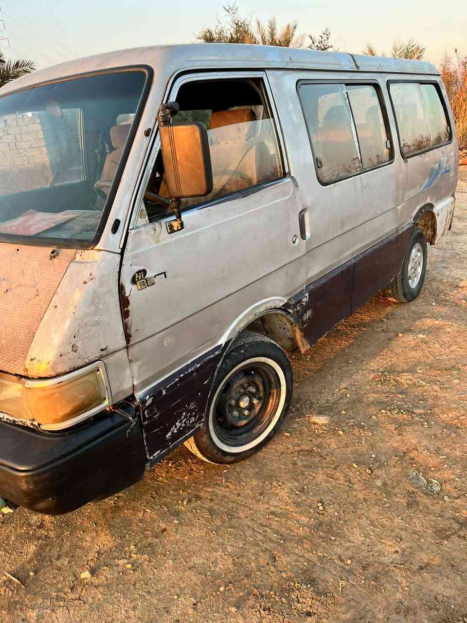 كيا بستا 95 كير ومحرك مكفول سياره بلاديه سنويه ماساقطه مصفره هيئه وغرامات تحويل مباشر مكان السياره بعقوبه قرب مجمع مكي السعره 25 ورقه وبيها مجال قليل ***********
