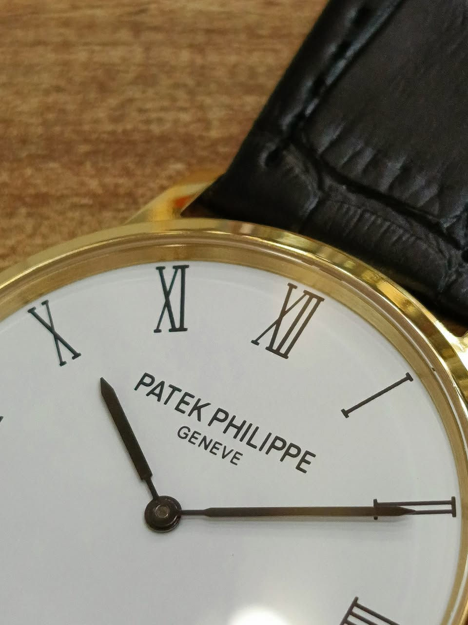 پاتك فيليب …. Patek Philippe
الحركه : كوارتز 
المواصفات : 
استيراد اوربي خاص بمواصفات سويسريه 
كامله …. Master U1
القطر : 40 m
السعر : 86 $ …… توصيل مجاني 
التواصل : خاص 
او … إتصال مع واتساب  ***********

#البصراوي
#للساعات
#للمتميزين 
#فقط

