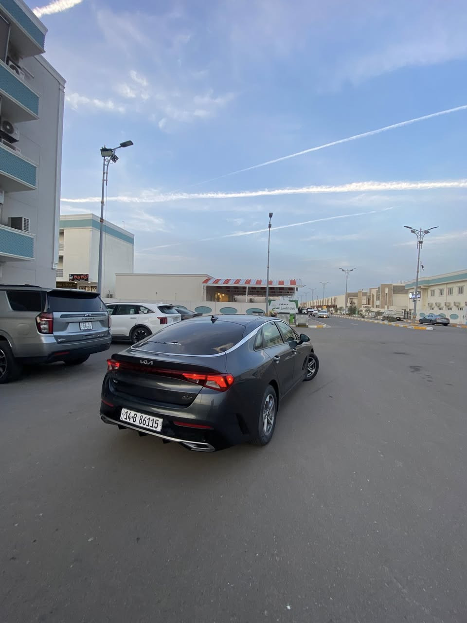 وارد أمريكي محرك 1600 تيربو
ضربتهة جاملغ وبنيد  
بصمة 
تشغيل عن بعد 
رادار امامي خلفي 
تحديد مسار 
شاشة كار بلاي 
مثبت سرعة 
مكينة وكير مكفولات 
حدادية تايرات جديد
رقم بصرة حرة تحويل مباشر باسم صديقي 
سيارة جاهزة للأخير ما ناقصهة شي 

 
ماشية 93 كيلو متر حقيقي 
عنوان البصرة 
السعر 167 بيهة مجال  
للاستفسار ***********
