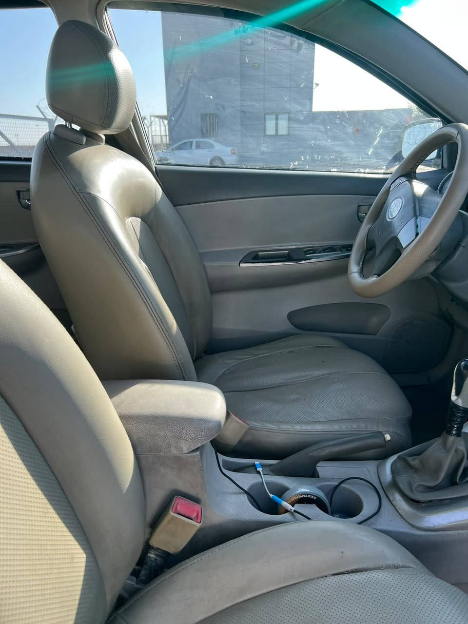 بي واي دي Byd  3 G 13بصمة المرغوب گير عادي بلاد فتحة بالقمارة سلايت  مكينة وكير مكفولات.البدي كفالة من التبديل والضربة القوية سيارة على وضع الشركة كشنات بلاد جلد تبريد ثلج سنوية مانافذة مشروع وطني تخم تاير كهربائيات مكفولة. جهاز تنبيه تحكم ستيرن موصفاته معروفة السعر 45 مكان ميسان عمارة ***********
