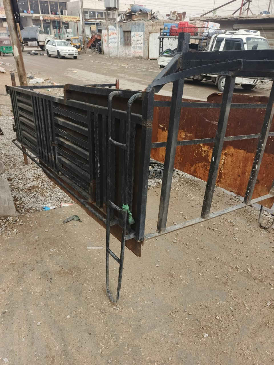 السلام عليكم للبيع محجر كيه بنكو 1996
ابو ضفيره نضيف كلش مع هوك 
السعر 250 بي مجال مكان بغداد المعامل
***********
