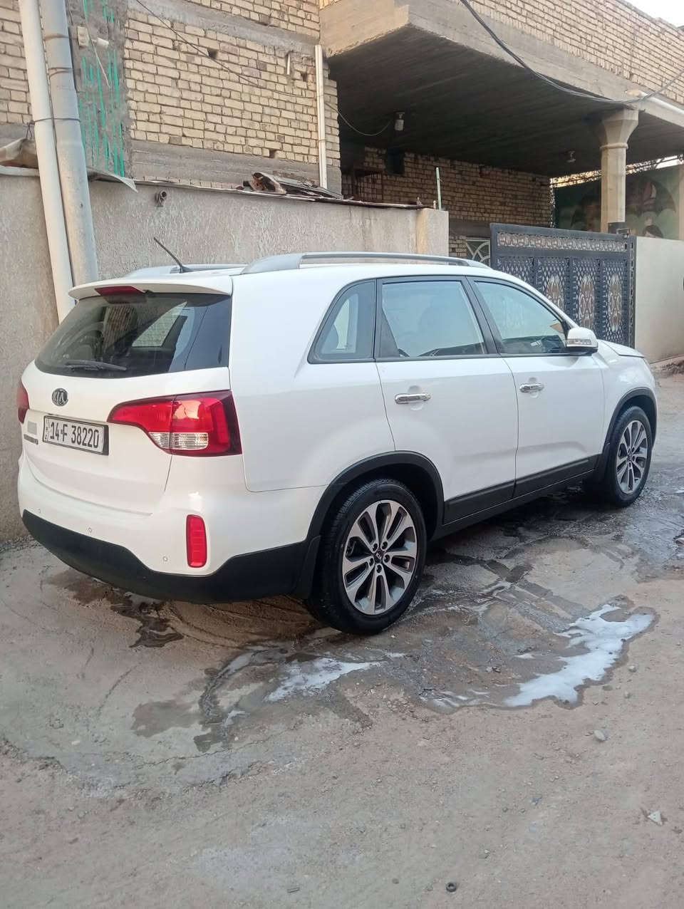 كيا سورنتو موديل 15 محرك 2400 كارت بالبيبان سعر 168 وبيه مجال قليل بصره ابو الخصيب  رقم ***********
