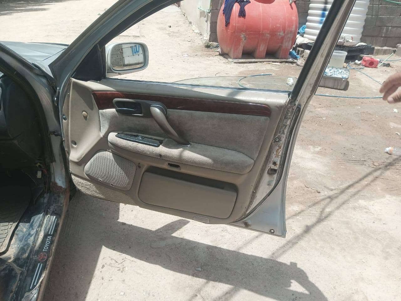 سلام عليكم سياره كرسته بيها مكينه ؤكير ؤنجي جديدات ؤكهربايه شغاله ؤرقمها بصره ؤراعيها مؤجؤد ؤسياره بيها كصتين كصه جنطه ؤقماره سعر27 ؤبيها مجال  العنوان بصره زبير ***********
