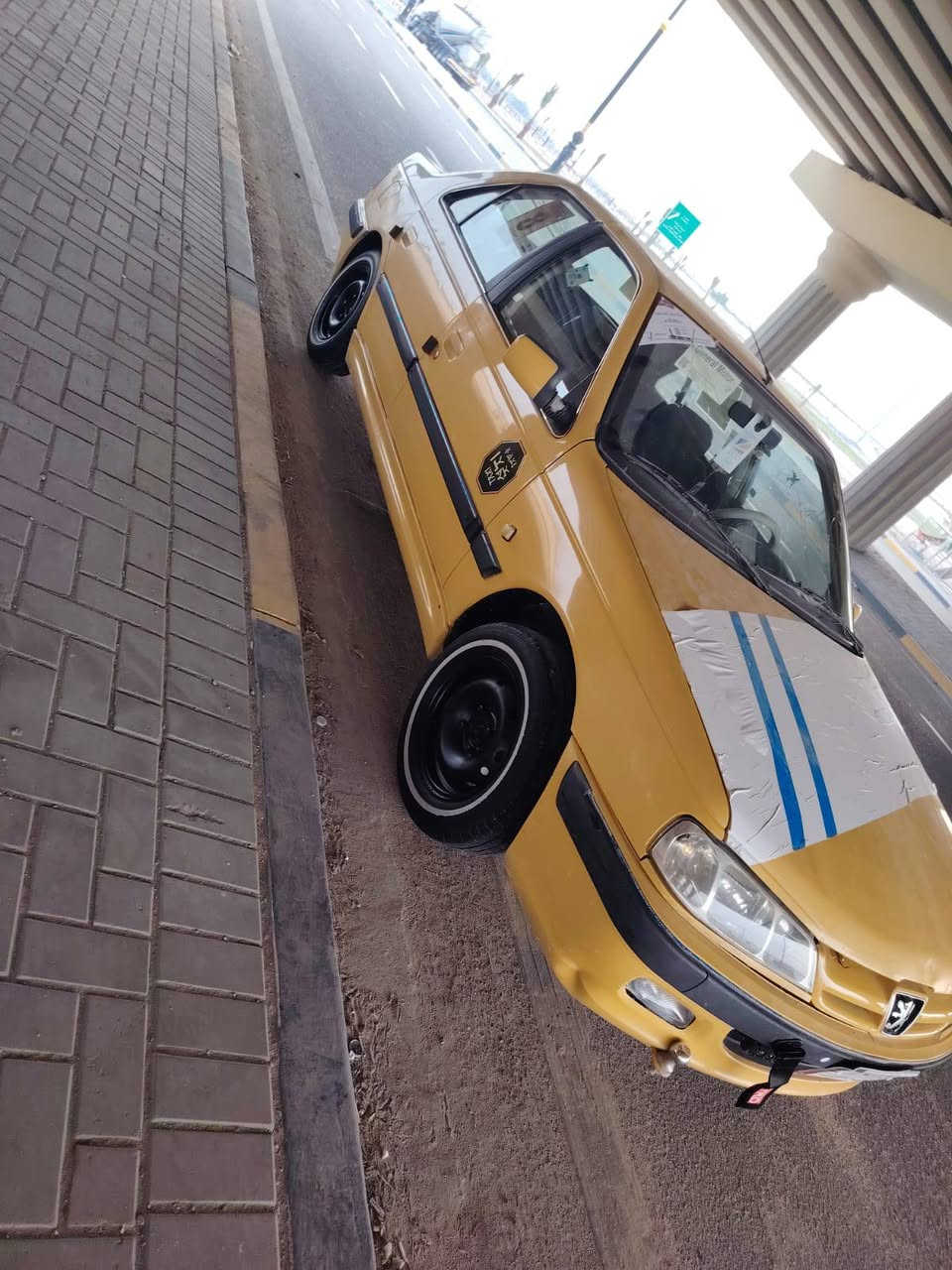 بيجو بارص 2015بصره
سنويه لل27 مشروع وطني
مكينه كير حداديه تخم تاير ابو الخطه 
تبريد كهربائيات لايت زنون
 لاضربه ولا تبديل السياره بيه بدايت جراد بصيط او تعمير اخياسات شي بصييط كلش السياره داخل حلو اوجديد 
امصفره غرامات
تبريد ثلج.
السعر 43او بيه مجال بصيط العنوان بصره 
 للاتصال *********** بيه واتساب
