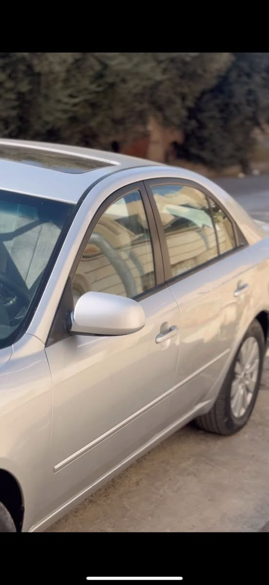 السلام عليكم
سونتا موديل 2008
بدون ضرار بيها اماكن بارد 
رقم دهوك القديم 
السعر 110
التصال ***********
