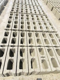 بلوك • توصيل ٢٤ ساعة • رافعات