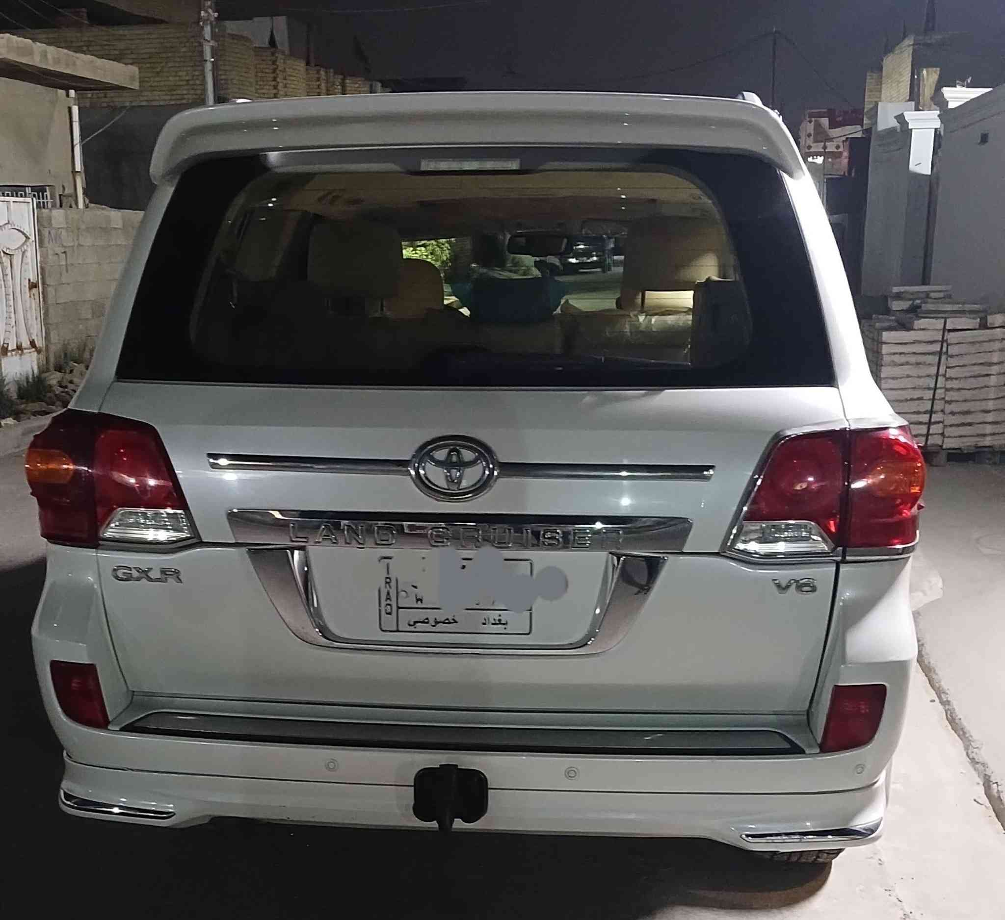 سلام عليكم سياره للبيع لاندكروز  موديل ١٤. بغداد.  محرك سته سلندر. بريم  بيه ضرر.  صفحه  شاصي مكفول محرك وكير وكسل  مكفولات صبغ بيه عله كد الضرر. بس. ماشيه ١٥٥.        مكان بغداد.    سعر.  ٣١٠.          ***********
