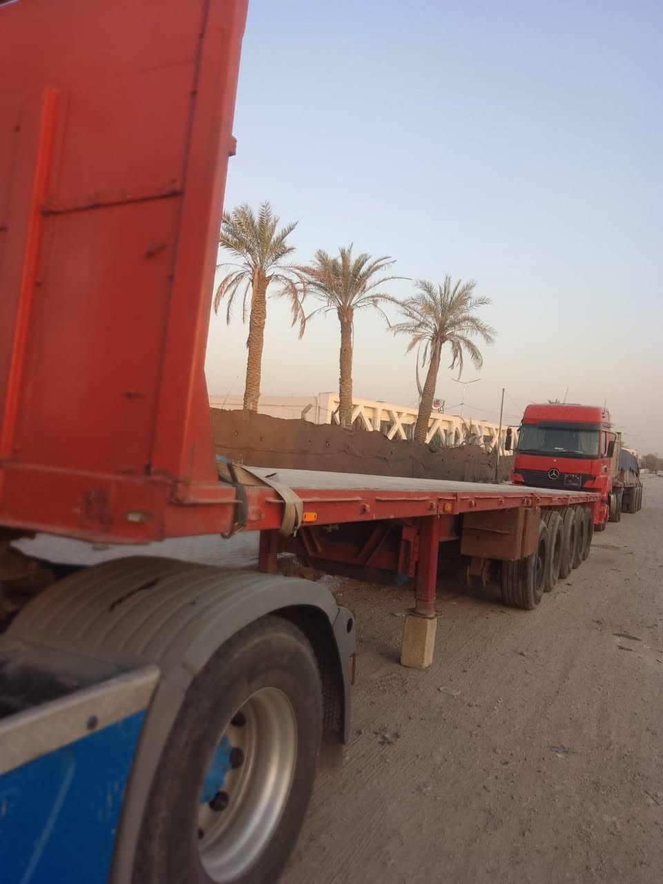 عربانه اوربيه 5محاور حرفش دناكير ساف كاعيه حديد عربانه جاهزه للشغل السعر 55اوبيه مجال ***********
