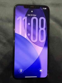11 pro max السلام عليكم   ايفون 11 برو ماكس الجهاز ذاكره 256 والبطاريه...