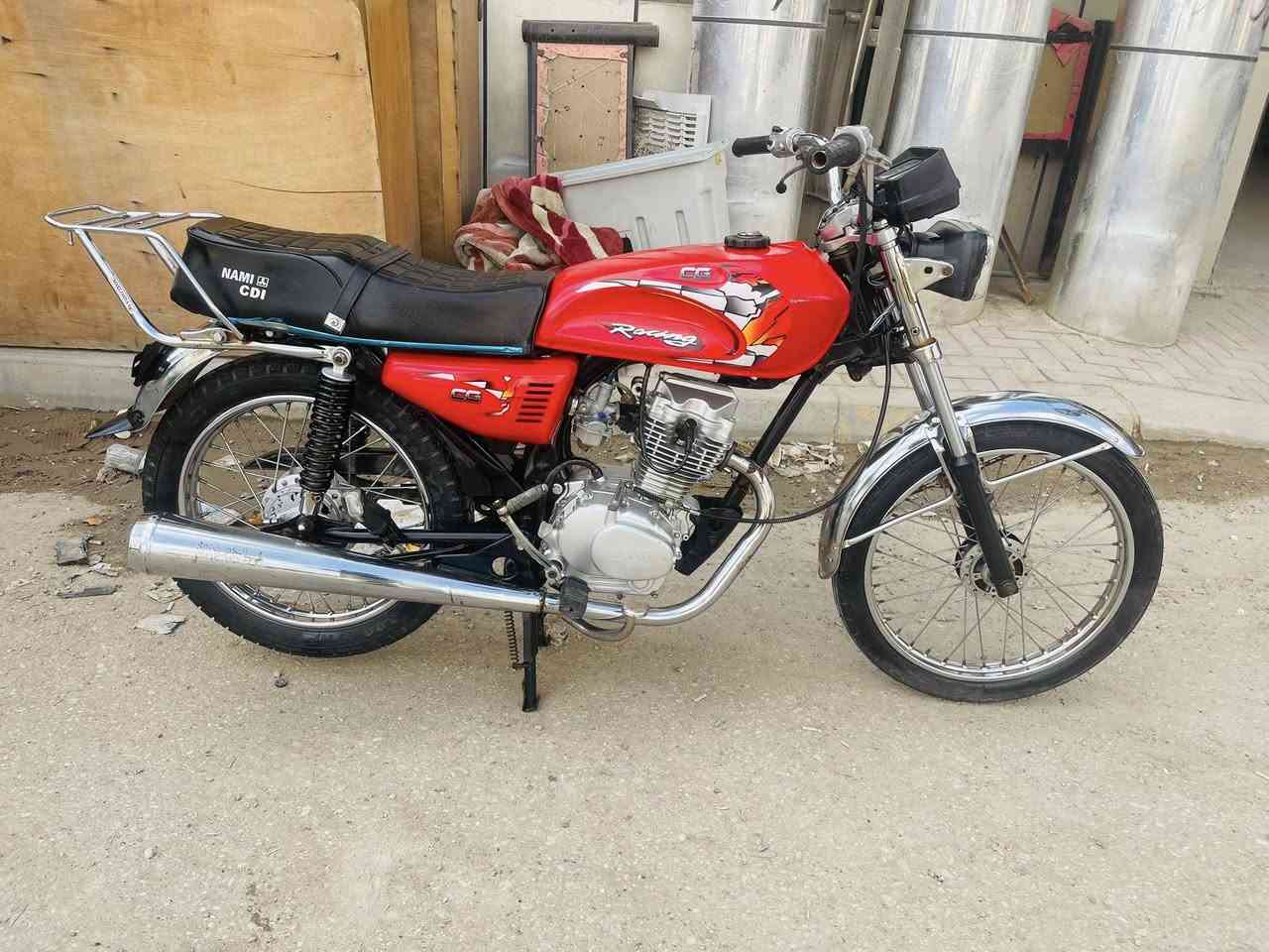 سلام عليكم. نامه شاصي 22 اوراق كامله وتعميره 25 مبدل ولفات دراجات كامله مكمله حلوه وماعايزه كلشي كهربائيات كامله سعر 550 وبيه مجال شي بصيط شراي تعال خاص مو شراي اعبر المنشور ***********
