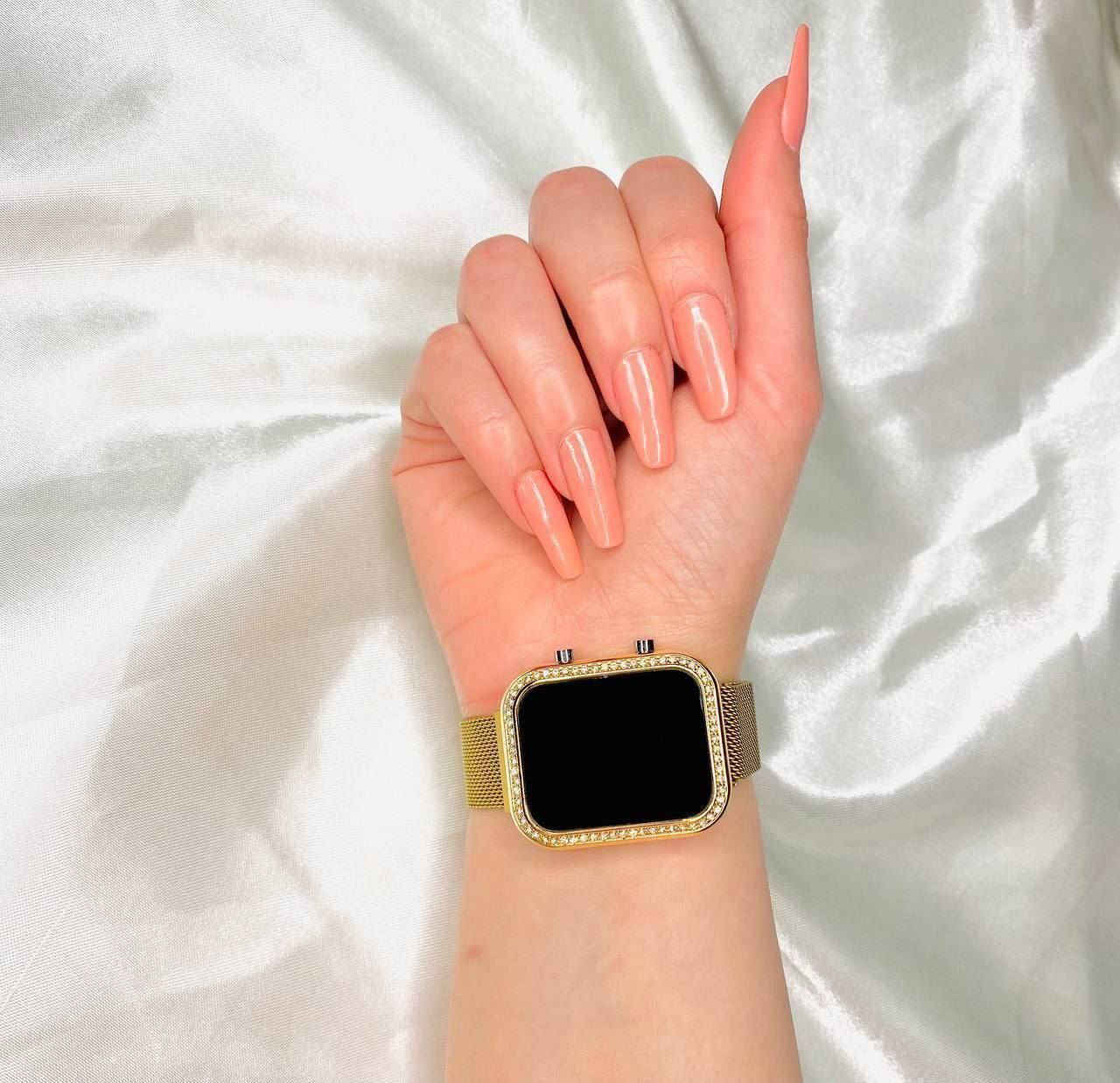 💛أينما وضعَت يديها تصبهُ بالرَبيع💛
ساعة نسائية الكترونية جميلة😍

ستانلس ستيل طلاء ثابت 

لون ذهبي اطار دائري كرستال لماع ✨

قفل مغناطيسي يناسب جميع احجام اليد 

السعر  : 10 الآف


**إذا كنت صاحب هذا الإعلان وتريد حذفه لأي سبب، رجاءا أرسل رسالة إلى الدعم الفني**