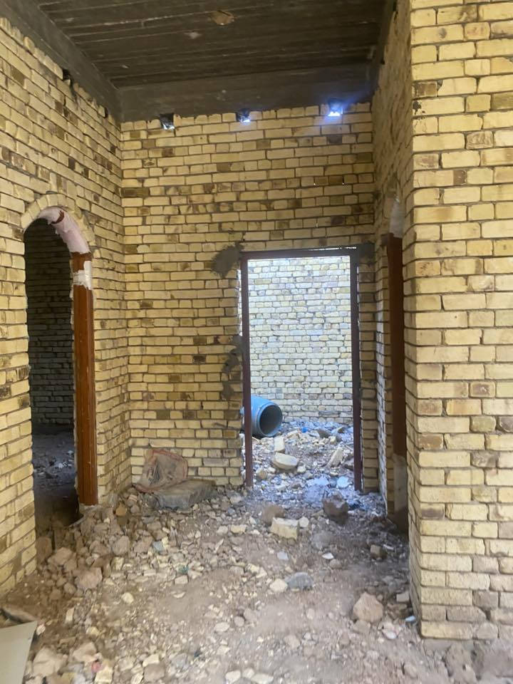 سلام عليكم هيكل للبيع مقابيل حي تربه حي لمهندسين 
مساحه ٨٠٠ 
مساحه لبناء ٣٣٠ 
استفسار ***********
