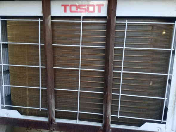 السلام عليكم غراض بيت للبيع كامله  نظيفات
غرفه نوم عراقي
 صاج ٦ أبواب 
ثلاجه فستل 
مكيف توسوت 2 طن 
 مبردة Alooni 
 مكاني بغداد...اتصال فقط .***********
