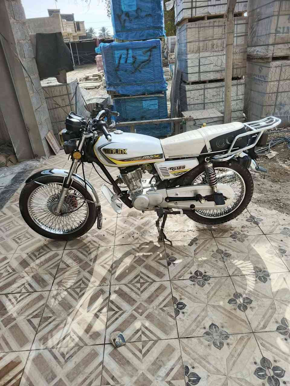 دراجه تايكر موديل 2024 مكينه ما مفتوحه درجه ما مفتوح بيه برغي شرط جيب وياك مصلح السعر الخاص‏ للاستفسار ‏‪‏‪0781 671 7896‬‏مكان الاسكندريه الحصوه حي النوار
