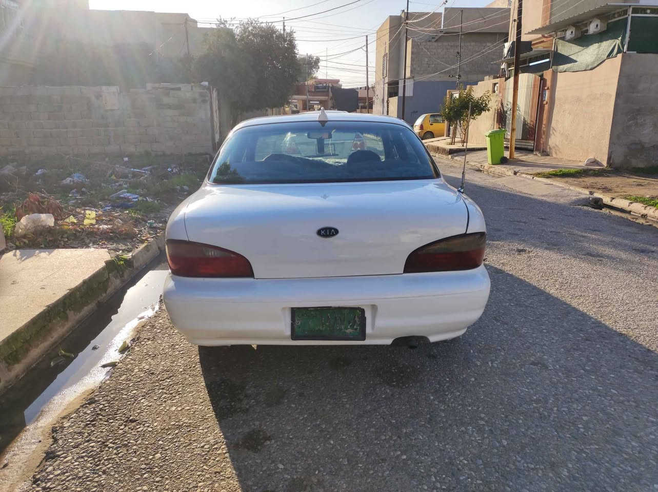 سيارة كيا كريدوس 
موديل 95
سيارة حدادية ، صبغ ، تايرات, باتري محرك ، كير ، تبريد ، 
كير اوتوماتيك ، كربون بانزين ، تبريد شغال . سيارة جاهزة ما بيها اي نقص . شرط التسجيل و التحويل. 
السعر 30 ورقة. رقم *********** موصل, نينوى
