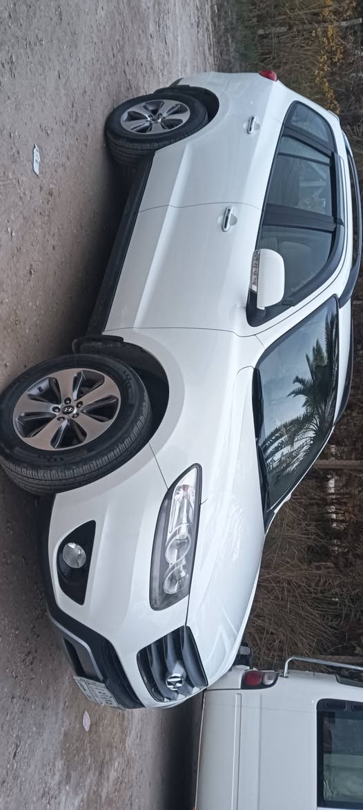 السلام عليكم سنتافي 2012للبيع فول مواصفات ماعدا المكينه 2400اربعه سلندرمكفوله للاستفسار الاتصال على الرقم ***********
