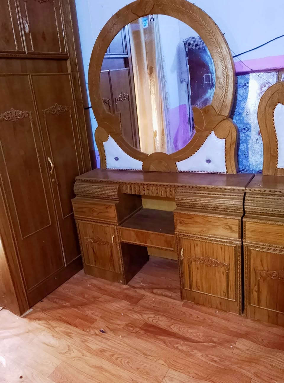 غرفه اخشاب عراقيه جديده صارلي 6اشهر من مشتريهه سعر 900 وبيهه مجال الطيبين الرقم***********/***********
