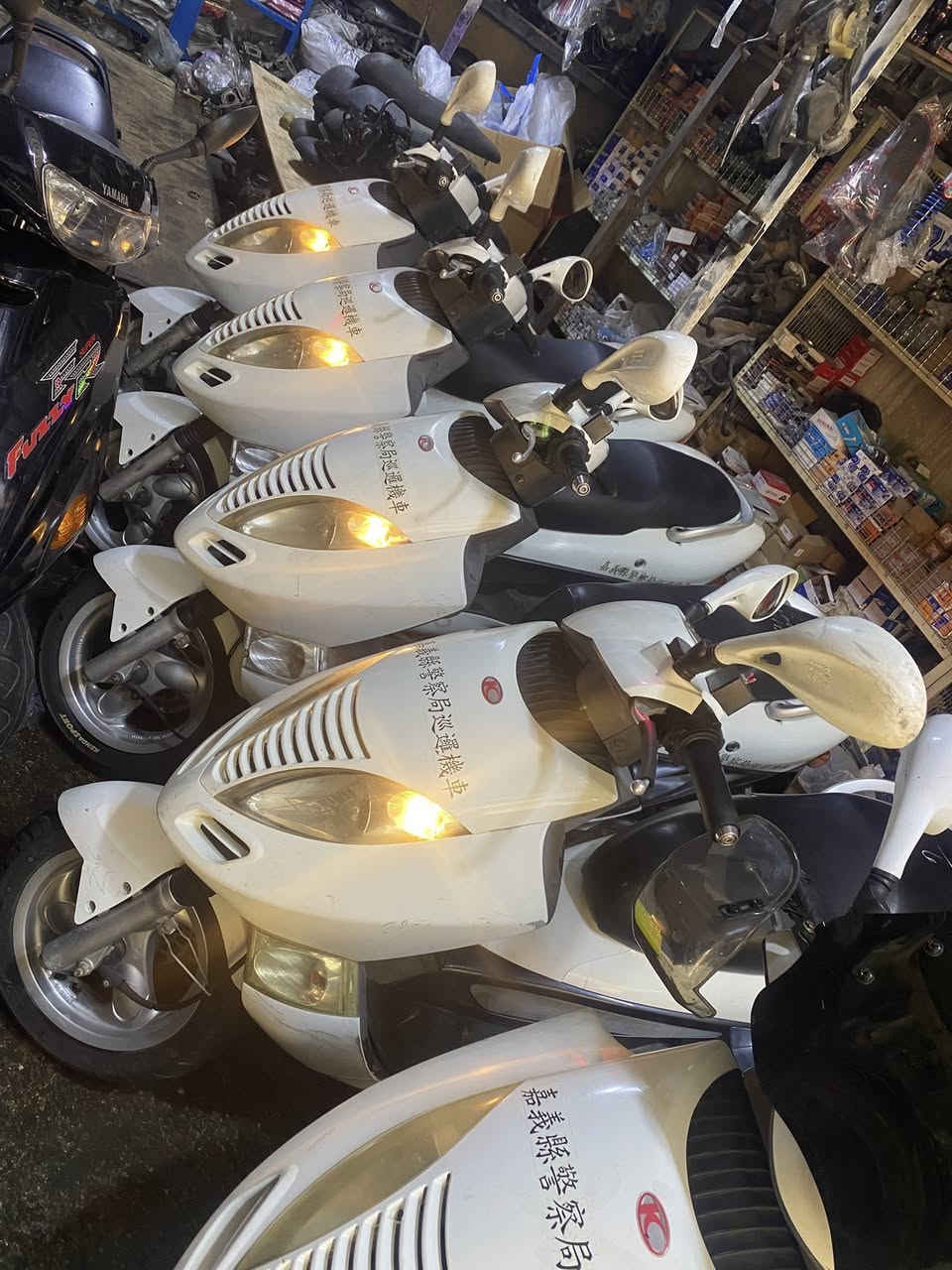 السلام عليكم
دراجات كامكو بوليس كوري 
دخول حاوية جديد 
مكلف بالنشر للاستفسار ***********
