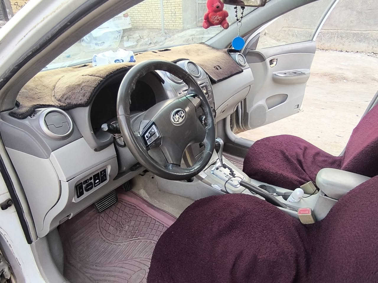 بي وايدي مدديل 13محور كورله 1800درايم لاكص ولالحيم بلادي سنويه ورقم نكليزي صارلي شهر من حولته بأسمي رقمه بصره مشروع وطني مكاني ذي قار مركز سعر40وبيه مجال لشراي رقم الهاتف ***********
