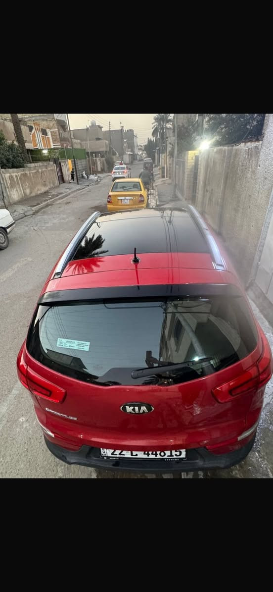 السلام عليكم كيا سبورتج 2014 فول مواصفات واحد على واحد كفاله عامه ما عدى شبر بارد باب الصدر واصبعين بالبنيد مكينه وكير وصدر جديد مكينه دوش 2400  باسمي تحويل ثاني يوم مكاني البياع  السعر ١٤٨ وبيه مجال حك الجيه مكلف بالنشر   ***********
