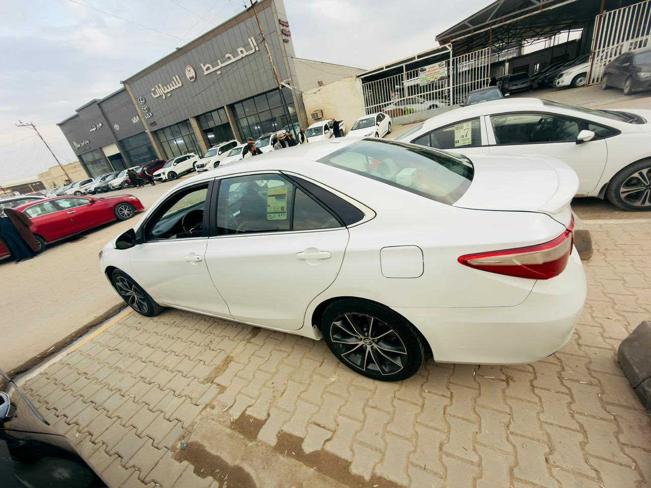 السلام عليكم
#..للبيع 
كامري 2017 صدفي ضرر بونيد 
وبيها مكانين بارد قليل ماشيه 163 
Xse بدون فتحه وبصمه 
شاشه جبيرة تدفئه كشنات تبريد قطعتين داخل مخمل لونين شاحن لاسلكلي كراسي 2 كهرباء 
السعر …..163 وبيها مجال قليل 
للاستفسار ***********
