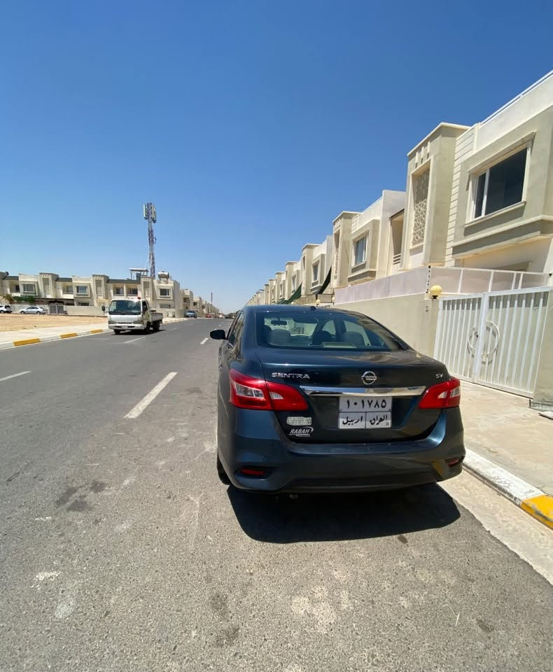 نيسان سنترا وارد امريكي ٢٠١٧ الضرر الباب أليم السائق مبدل نفس اللون  ..المحرك والكير مو مفتوحات ومابيهن عطل السعر دفتر و ١٥ وبيها مجال السنويه تحتاج تجديد ***********
