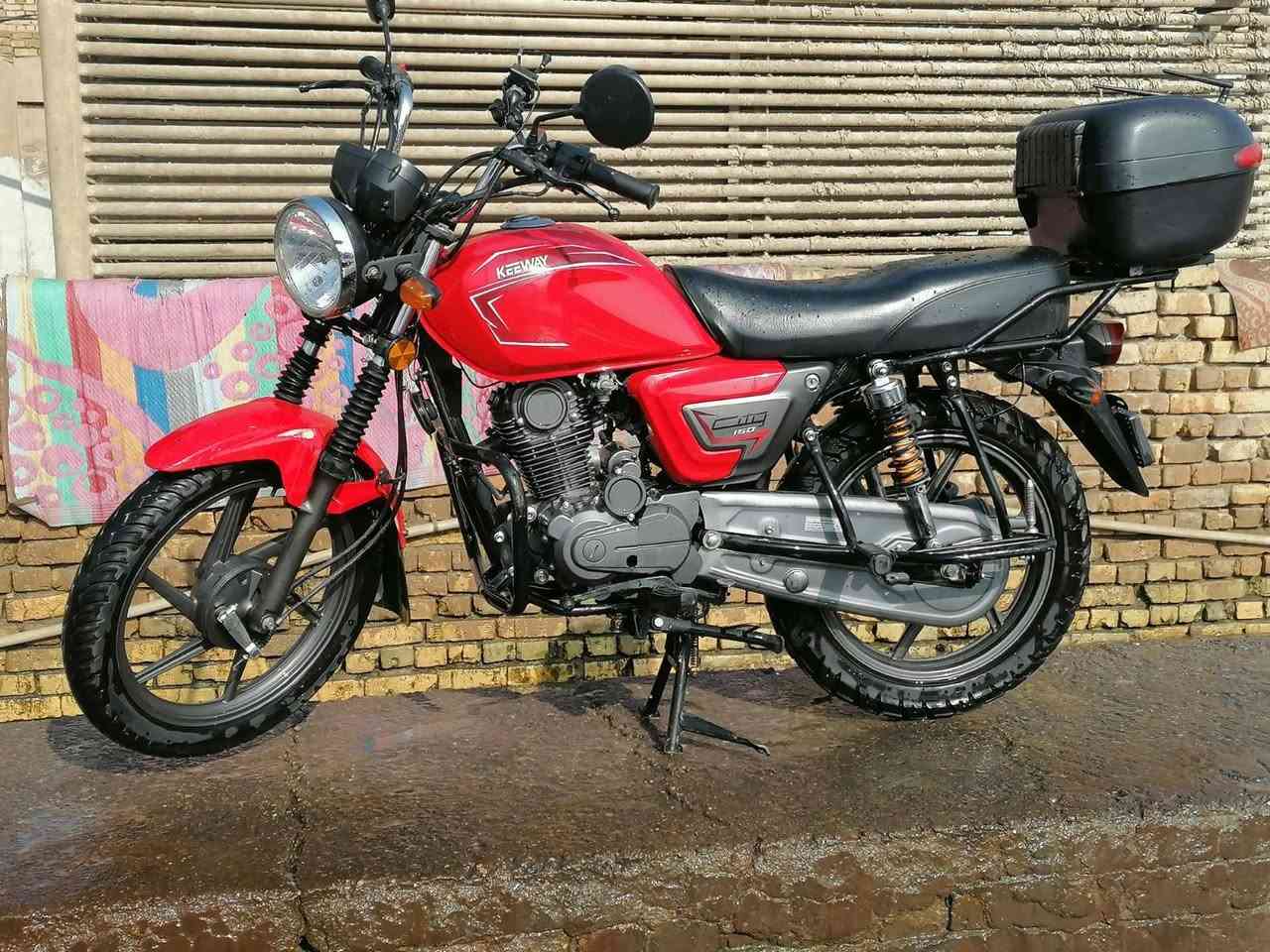 دراجه كي واي سنويه
سنويه باسمي
موديل ٢٠١٩ مامفتوحه مكينه بلاد
ميسان المجر الكبير
***********
