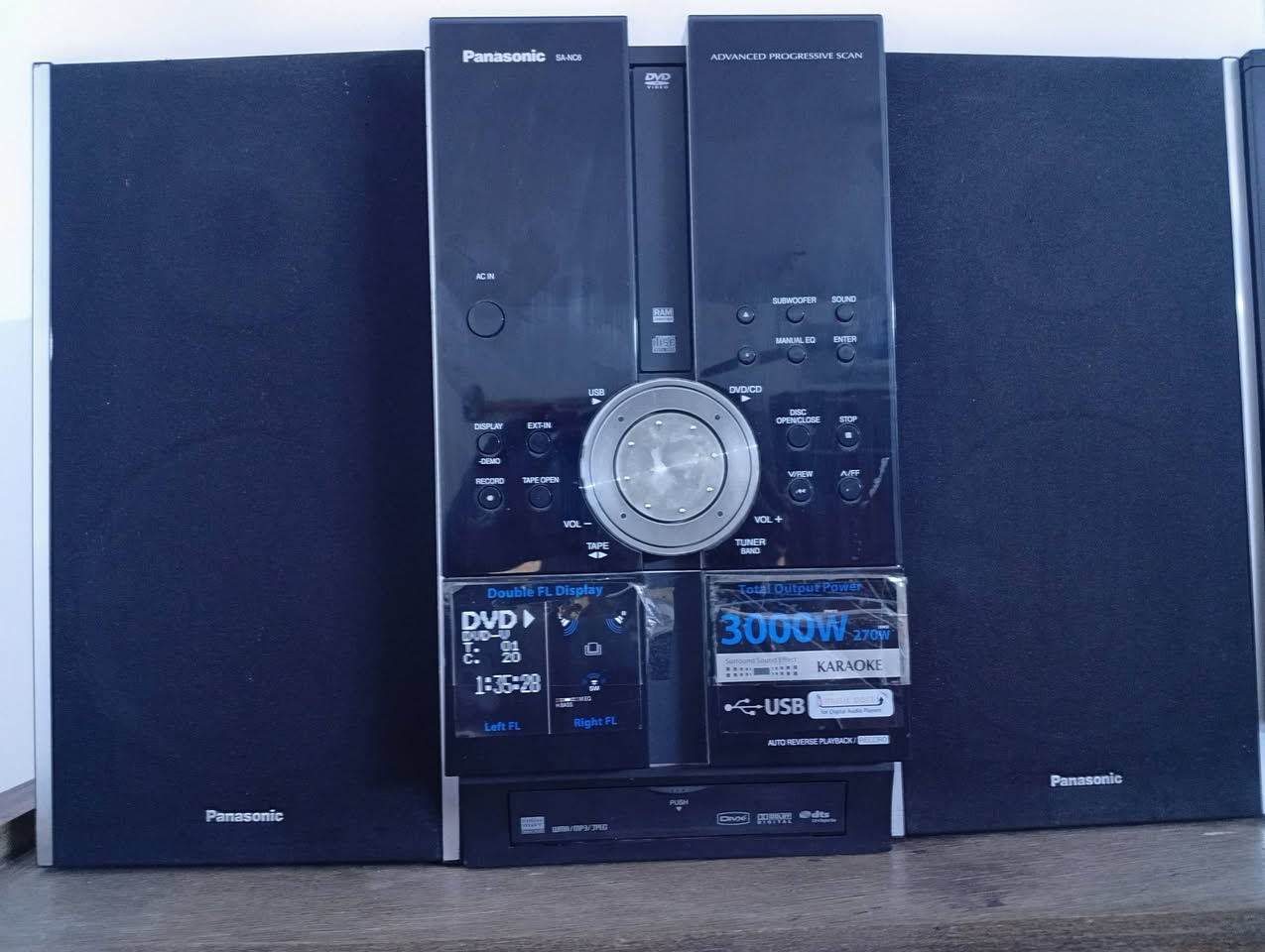 السلام عليكم مسجل للبيع
سستم كامل شغال قرص كاسيت رام فلاش ياباني اصلي شغل واخذ 
100الف 
***********
***********
