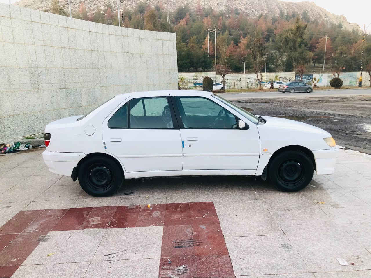 هەرزڵنترین نرخ 
سەیارەیەک 2001 ئاڕم بەنزین زۆر زۆر کەم ئەخوا
$15 کۆتای        رانیە         *********** ڤایبەر و واتس ئاپی لەسەرە
بیجۆ فەرەنسی 306 مۆدێل 2001 ئاڕم پلاستیک سلێمانی هەمو کوردووستانی پێ بگەڕێ بێ کێشەیە
مەکینە Z6 ی مەغوب ی بەخ
کامل ئەشیای تەبریدی پێوە ماوە بەڵام ئیش ناکە
پێش و پشتی بێ لێدراوە سەقفی زۆر جوانە
کامل لایتی ئیش ئەکا گەرمی و فڵچەو لایتی مەزبوتە
موس و بڕاوە وەرگەڕاو بەشەرت
گێر مەکینە کارەبای و تندو تۆڵی بەشەرتی تەرای بەدڵی خۆت لێی خوڕە
بەخە پاوەرە جام کارەبایە
سەیارەکە لێخوڕینی زۆر خۆشەو زۆر بەهەڵمەتە ماڵی فەقیر و دۆستە رانية, السليمانية
