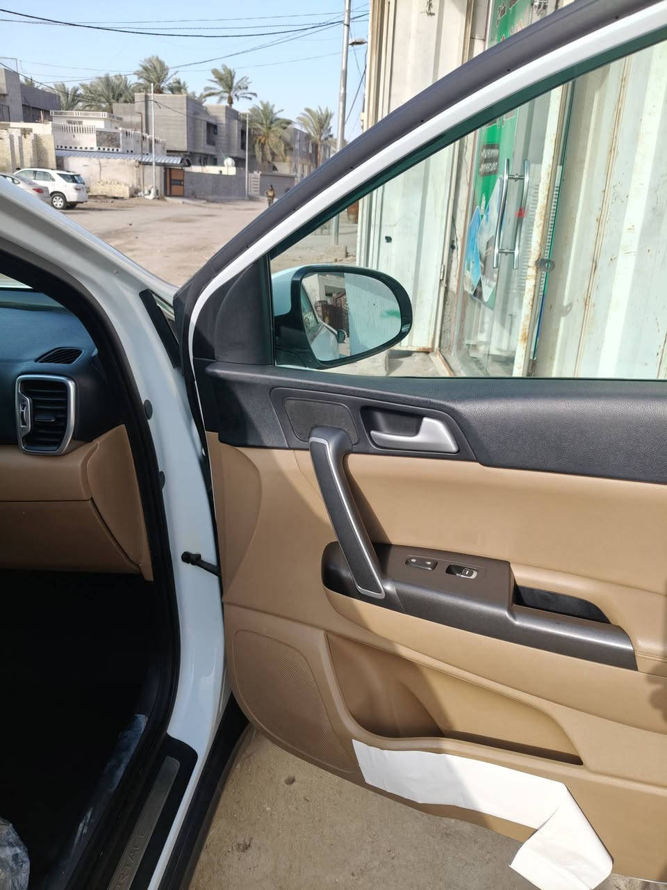 سلام عليكم
(كيا سبورتج خليج )18/مكفوله كفاله عام من كلشي 
(***********)
