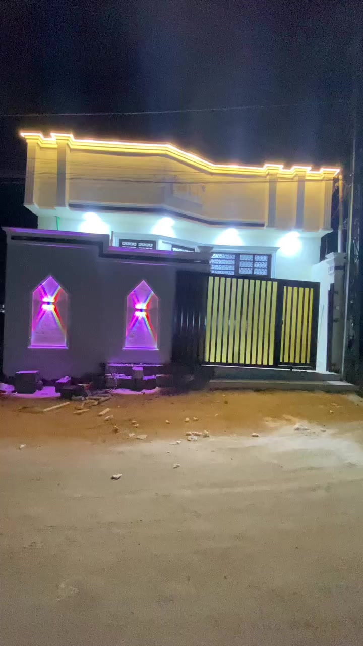 بيت للبيع ركن المساحه 100 متر البناء بلوك كونكريت يحتوي على غرفتين وهول وصاله استقبال ومطبخ ومناور وصحيات داخليه وخارجيه وطارمه العنوان البصره الجزيزه الثاني الفيروزيه شارع 16
السعر 59 مليون قابل لتفاوض هاتف ***********
