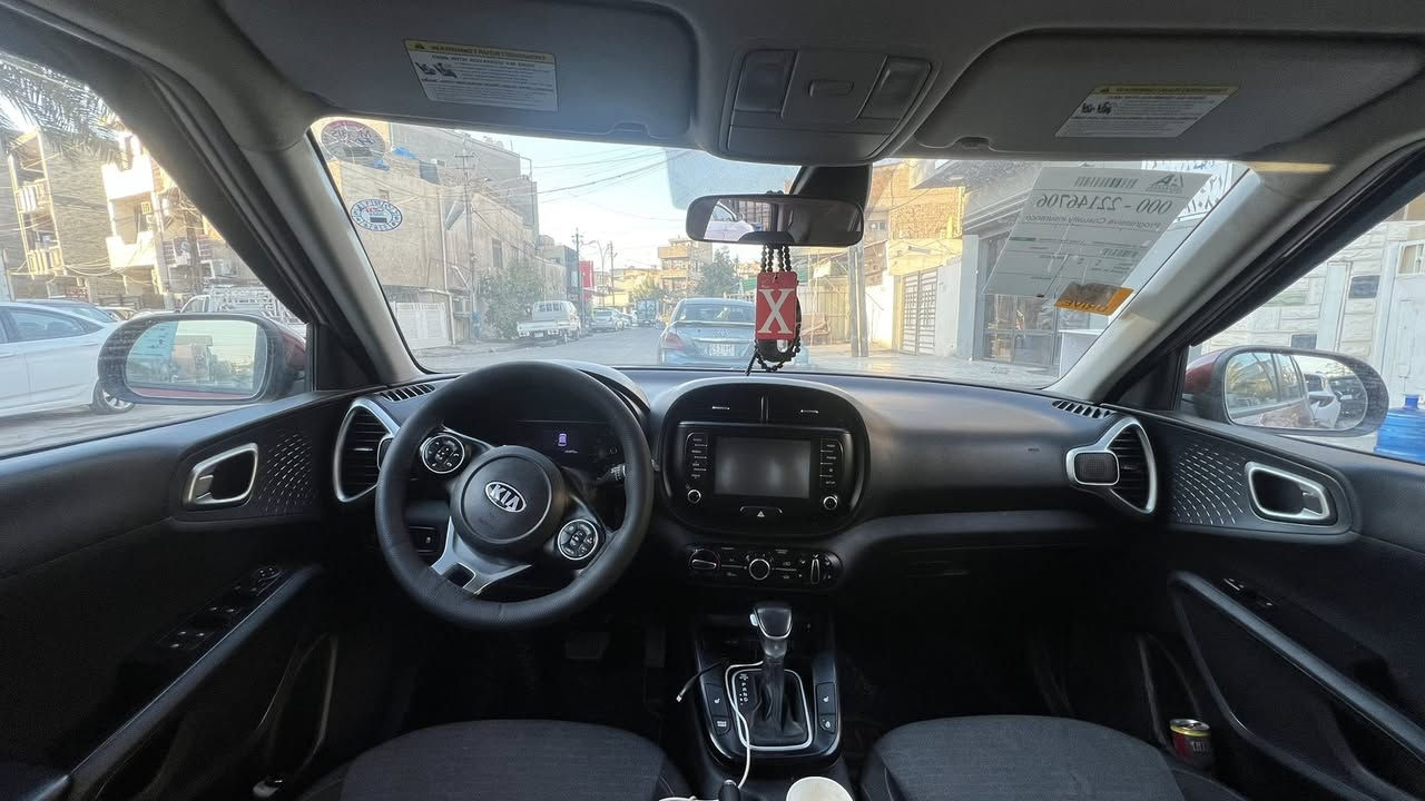 كيه صول مديل 2020 للبيع
حادثها جاملغ او باب خلفي بدون دواخل بدون ايرباك 
صار بيها بلعراق فقط البنيد تبديل بدون دواخلرقم اربيل هزه جديده رقم جديد 
سياره مابيها كل نقص مثل مال بلصور 
وارد كندي 
موصفات السياره
شاشه كبيره
رادار شاشت اعطال 
راداد بلمري 
قياده ذاتيه نقطه عمياء 
نضام مكابح 
نضام اطفاء عند الوقوف 
اشاير بلمري 
كشنات هيتر 
ستيرن هيتر 
فول تحكم ستيرن 
مكان سياره بغداد الصليخ 
رقم الهاتف *********** السياره جاهزه كبل للشارع وكاله تحويل حاضر اني السعر 135 بي مجال
